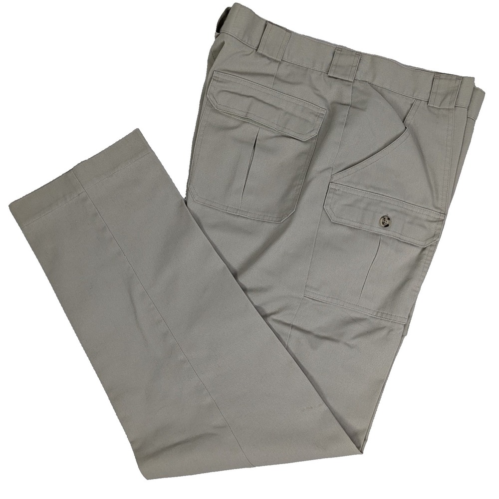 Vintage Tilley Endurables Khaki Travel Cargo Pants Size 40 - Made in Canada